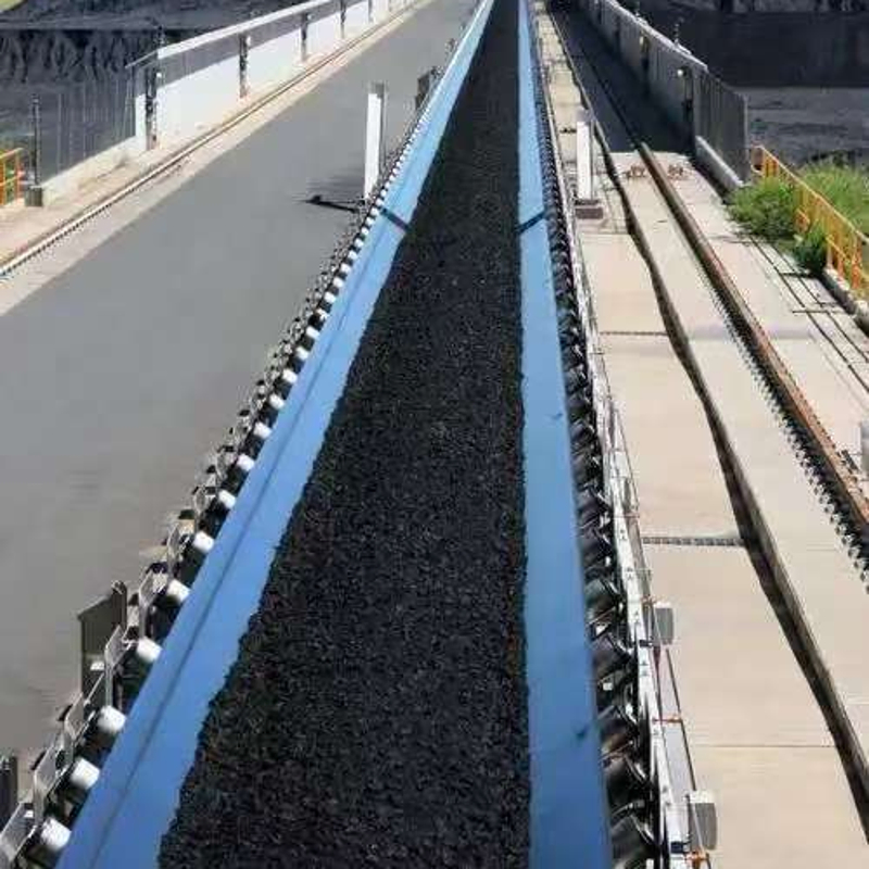Customizable Industrial Belt Conveyor for Efficient Material